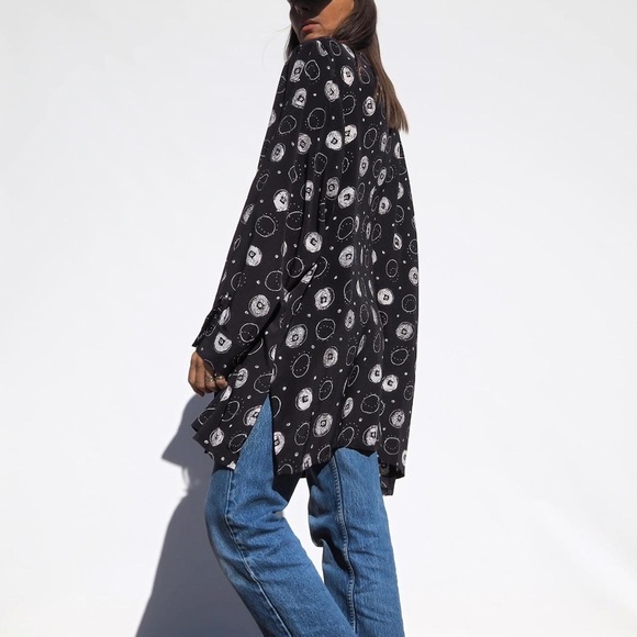 VINTAGE 80'S BLACK & WHITE ABSTRACT PLUS SIZE BLOUSE - Picture 5 of 8